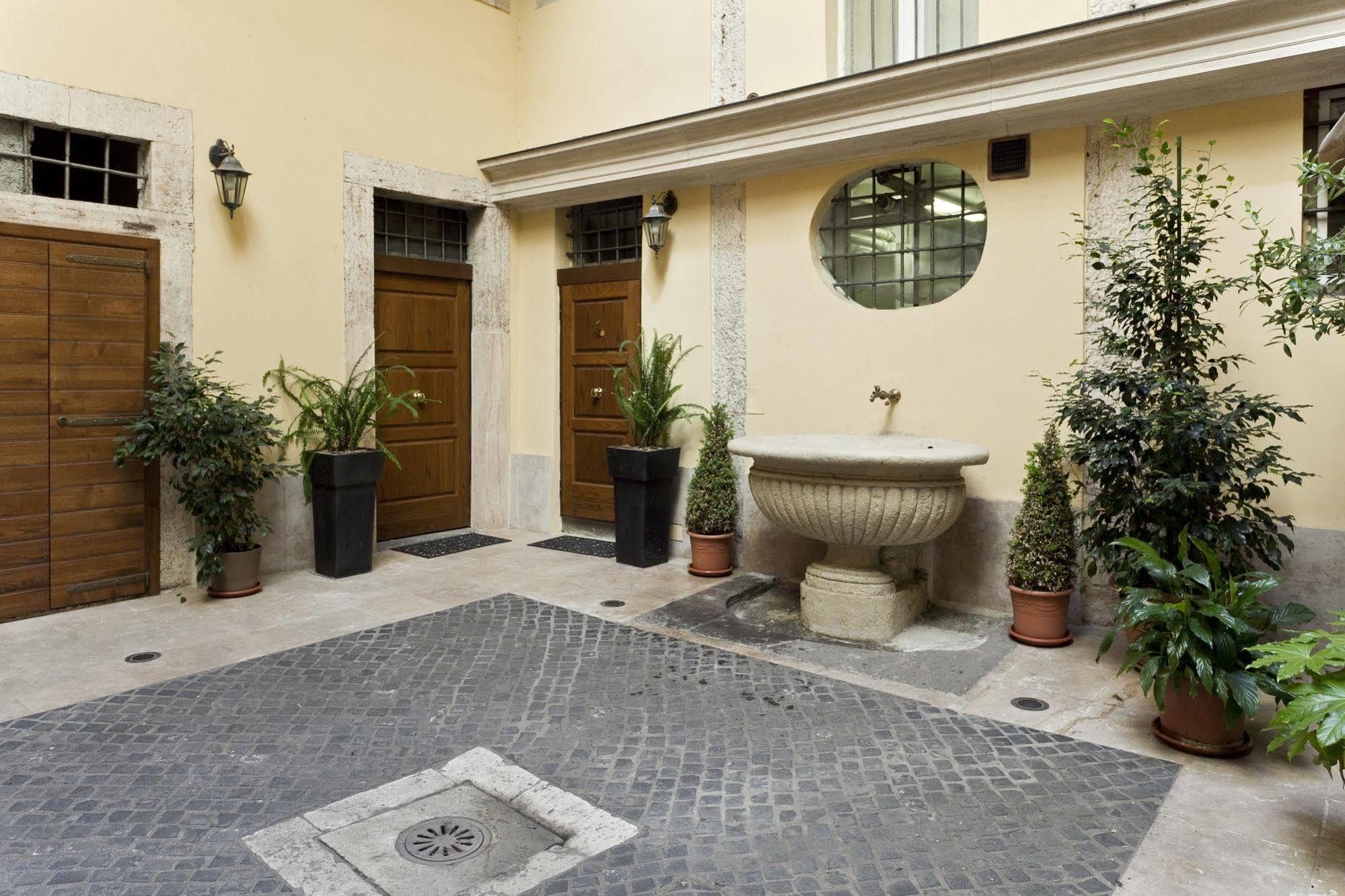 Navona Suites ローマ エクステリア 写真